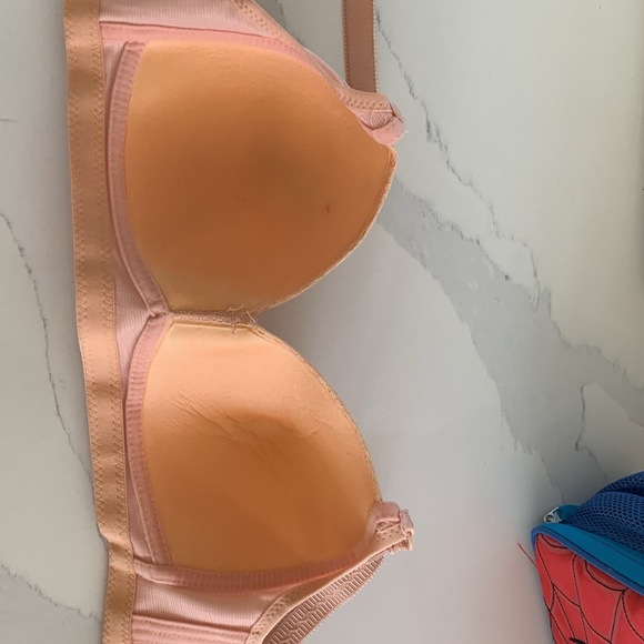 Bra - Picture 2 of 5